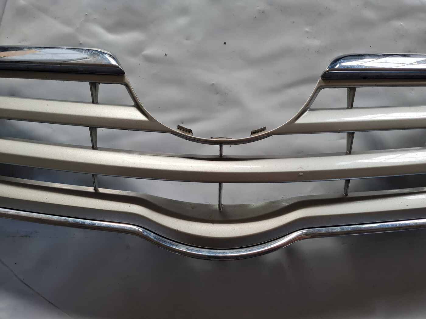 Bufera reste priekš TOYOTA AVENSIS 2007 UNIVERSAL