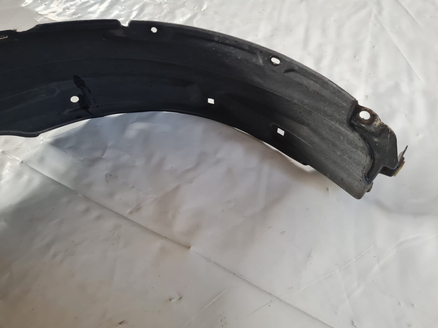 Priekšējais kreisais paspārns priekš TOYOTA AVENSIS 2007 UNIVERSAL