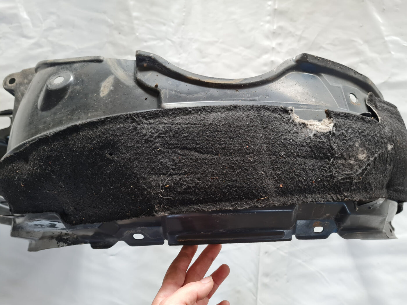 Priekšējais kreisais paspārns priekš TOYOTA AVENSIS 2007 UNIVERSAL