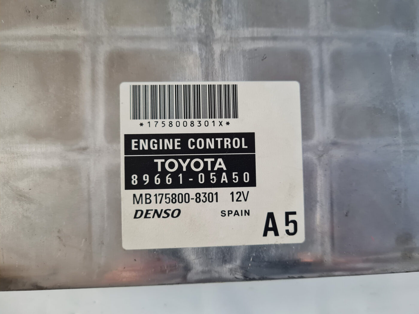 Dzinēja vadības bloks priekš TOYOTA AVENSIS 2007 UNIVERSAL