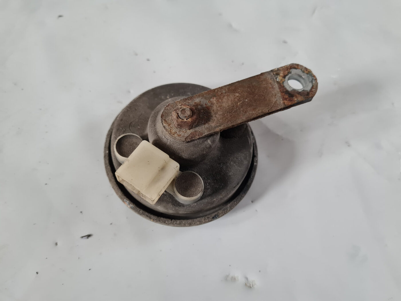 Skaņas signāls priekš TOYOTA AVENSIS 2007 UNIVERSAL 2 Skaņas signāls priekš TOYOTA AVENSIS 2007 UNIVERSAL