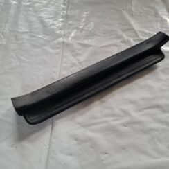 Sliekšņa priekšēja kreisa uzlika (salonā) priekš TOYOTA AVENSIS 2007 UNIVERSAL