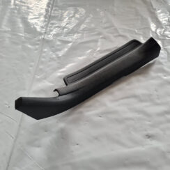 Sliekšņa aizmugurēja kreisa uzlika (salonā) priekš TOYOTA AVENSIS 2007 UNIVERSAL