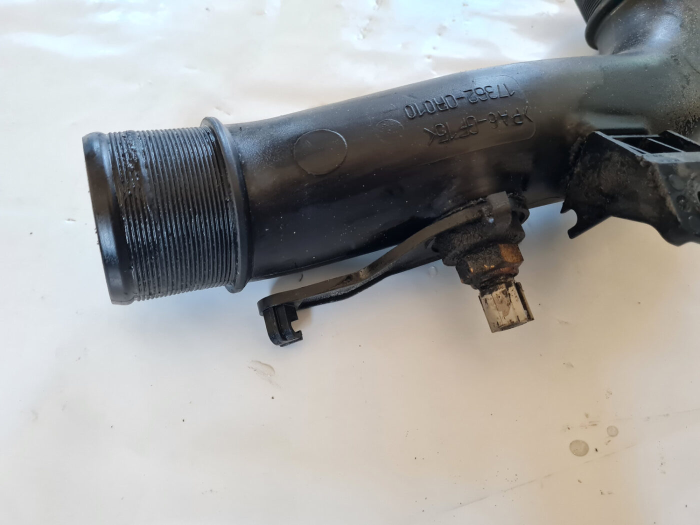 Interkulera caurule priekš TOYOTA AVENSIS 2007 UNIVERSAL