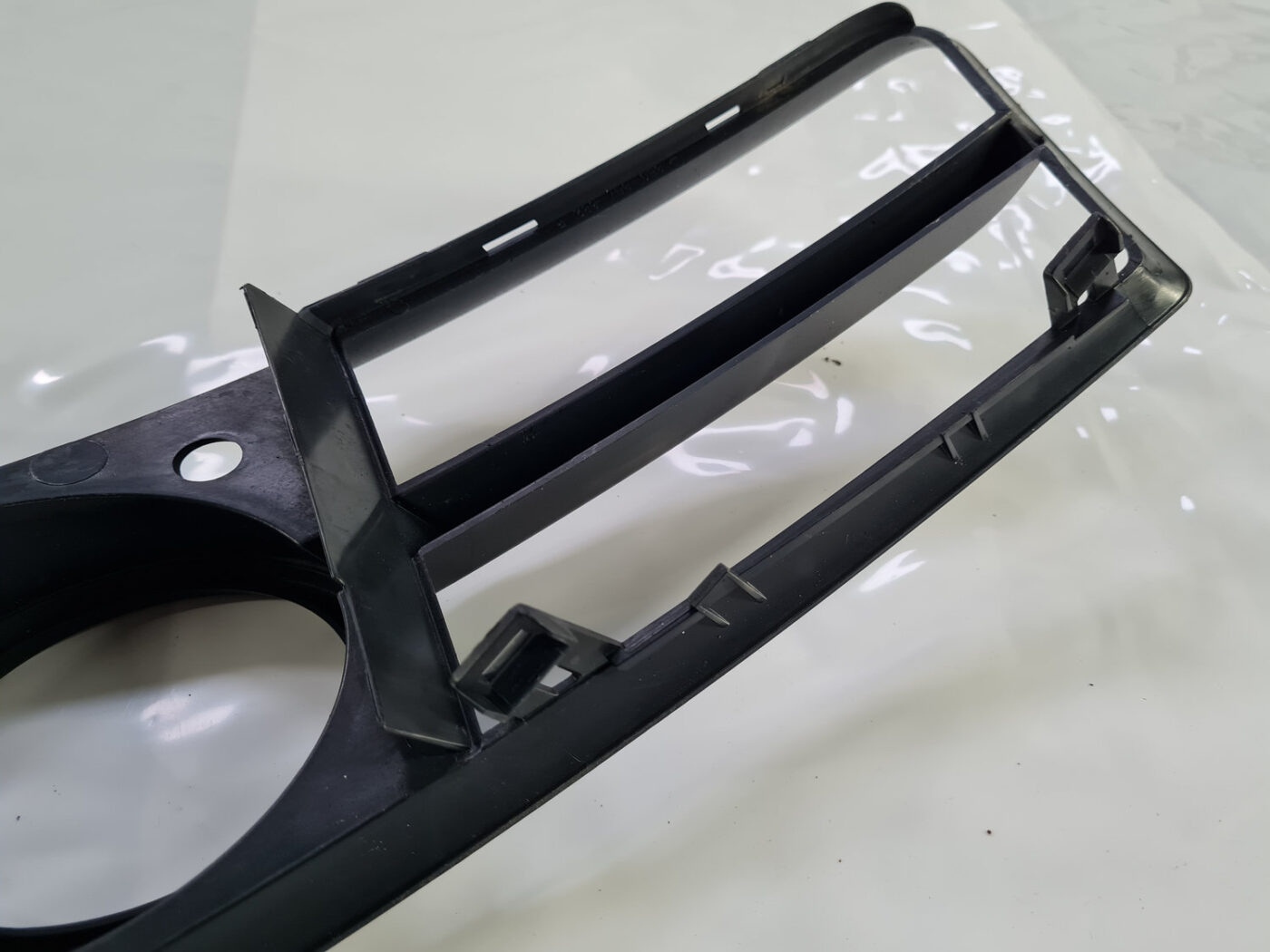 Miglas luktura reste, pa labi priekš AUDI A4 2007 6 Miglas luktura reste, pa labi priekš AUDI A4 2007