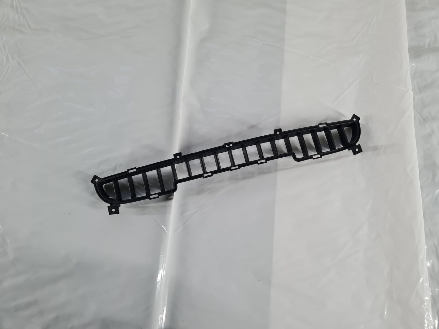 Bufera reste priekš KIA SORENTO 2004-2008 1 Bufera reste priekš KIA SORENTO 2004-2008