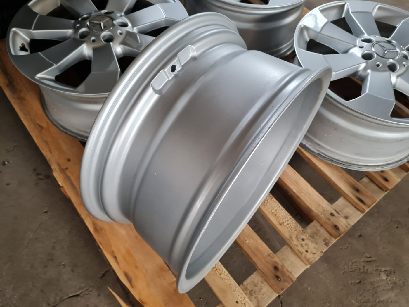 Lietie diski - vieglmetāla (kpl) priekš MERCEDES BENZ ML280 2008 OBSIDIAN BLACK