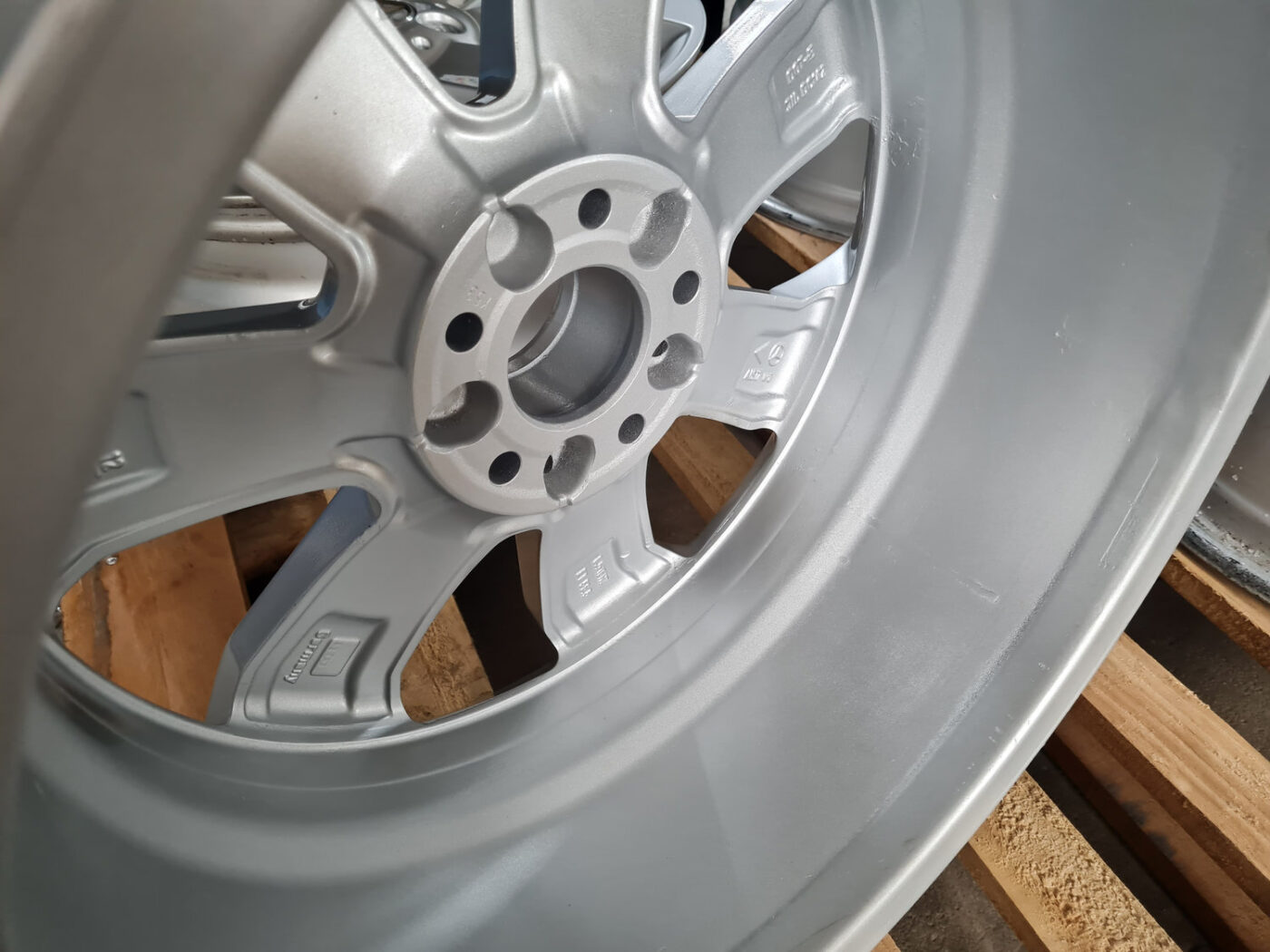 Lietie diski - vieglmetāla (kpl) priekš MERCEDES BENZ ML280 2008 OBSIDIAN BLACK