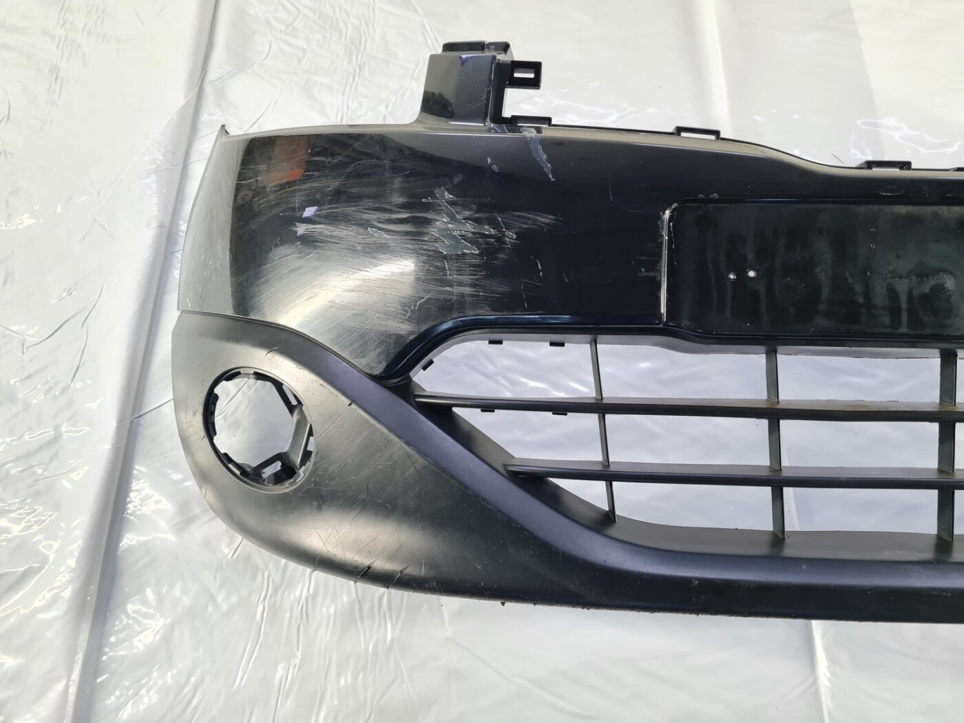 Priekšējais buferis priekš Nissan Qashqai 2010-2014 18 Priekšējais buferis priekš Nissan Qashqai 2010-2014