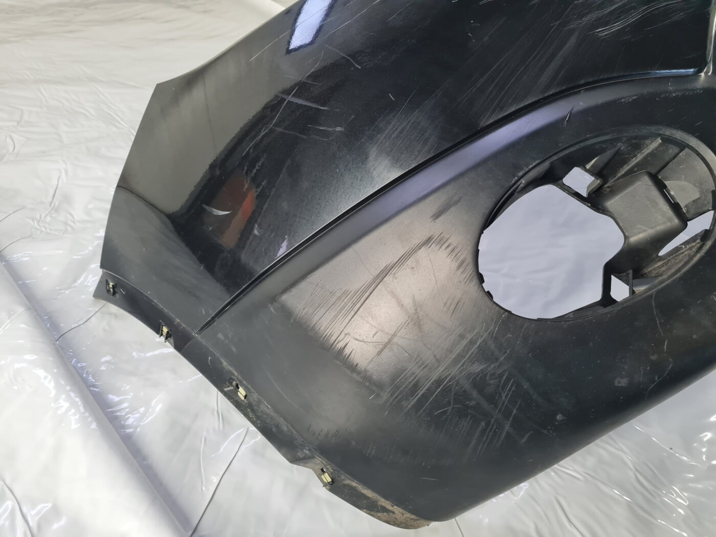 Priekšējais buferis priekš Nissan Qashqai 2010-2014 12 Priekšējais buferis priekš Nissan Qashqai 2010-2014