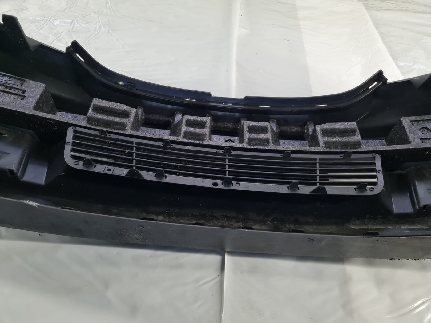 Priekšējais buferis priekš DODGE JOURNEY 2008 10 Priekšējais buferis priekš DODGE JOURNEY 2008