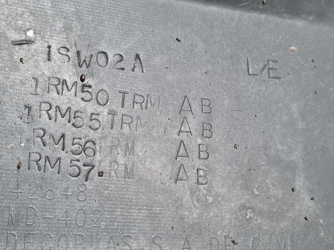 Priekšējais buferis priekš DODGE JOURNEY 2008 4 Priekšējais buferis priekš DODGE JOURNEY 2008