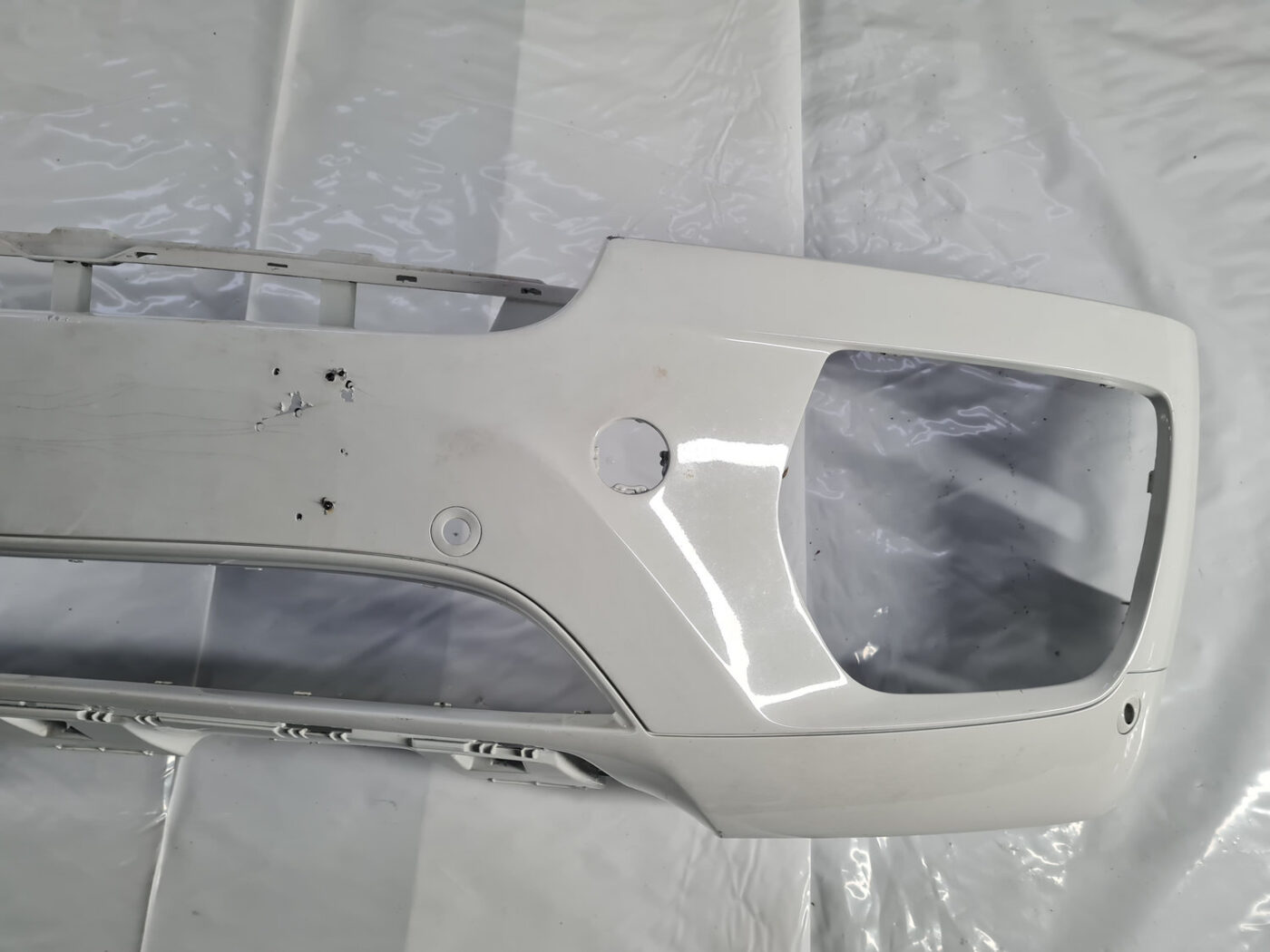 Priekšējais buferis priekš BMW X6 E71 2008-2014 29 Priekšējais buferis priekš BMW X6 E71 2008-2014