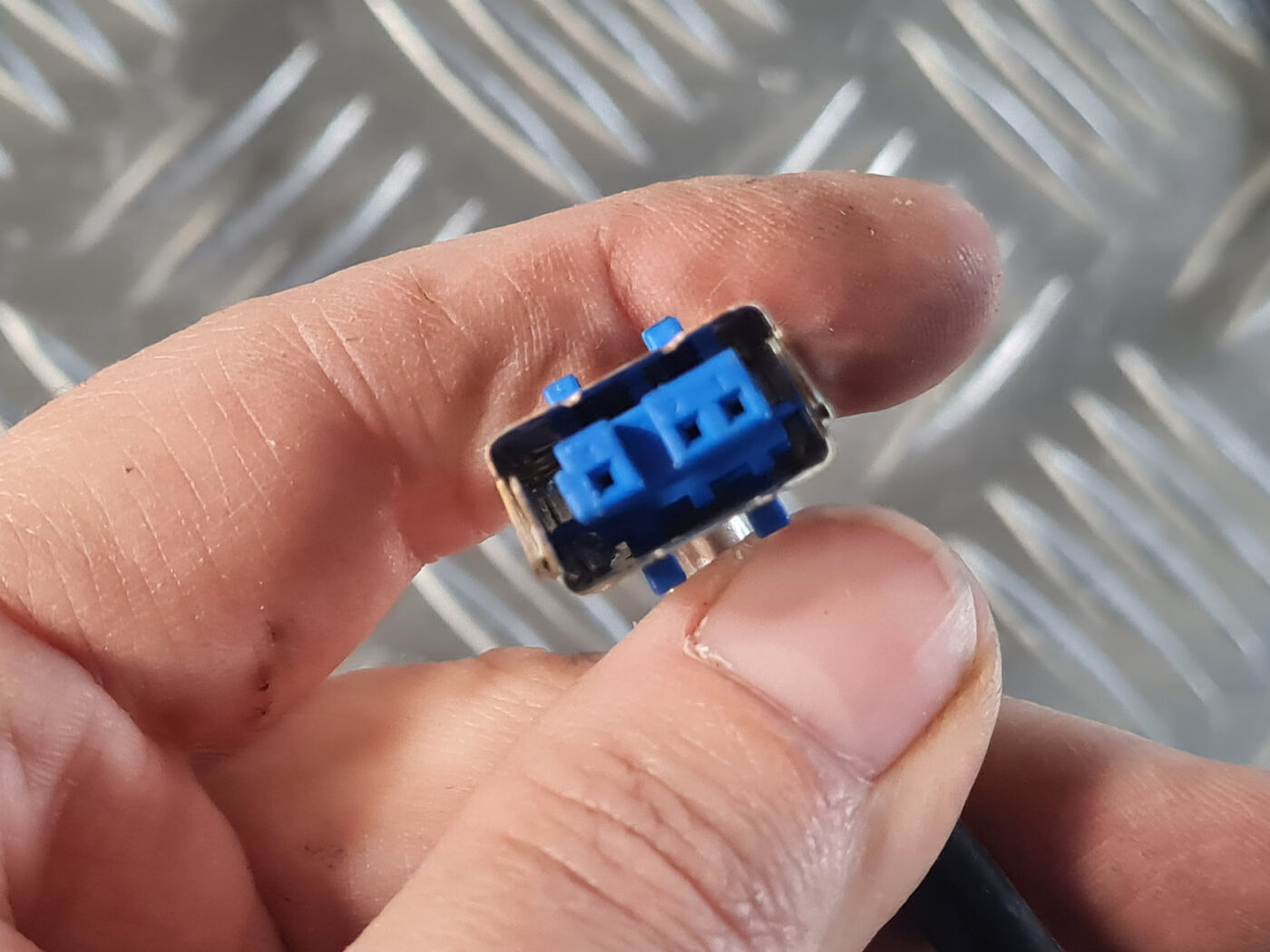 Priekšejo lukturu vadi (ksenona) priekš OPEL INSIGNIA 2010 6 Priekšejo lukturu vadi (ksenona) priekš OPEL INSIGNIA 2010