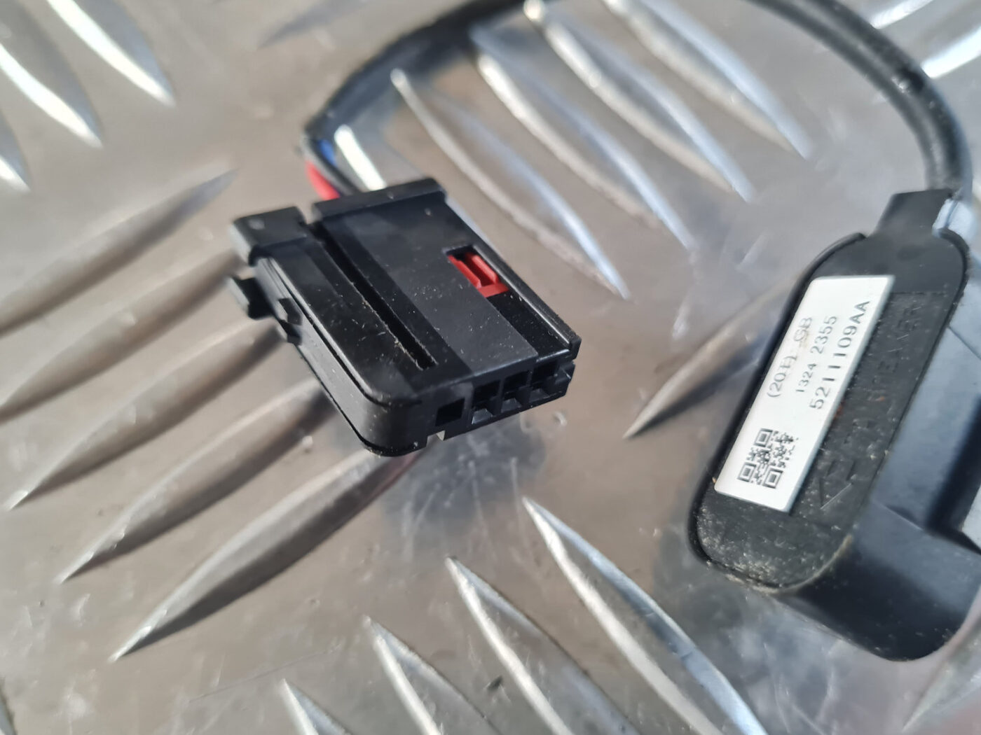 Tālruņa vadības bloks priekš OPEL INSIGNIA 2010