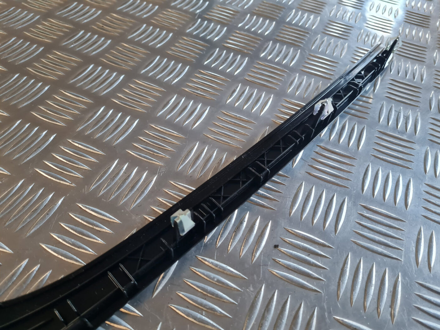 Mērinstrumentu paneļa dekoratīvā uzlika priekš OPEL INSIGNIA 2010