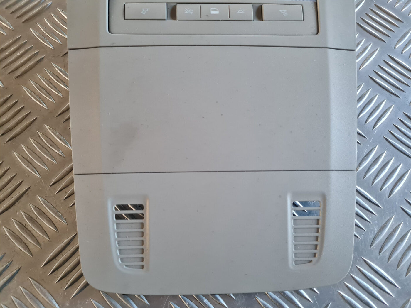 Salona apgaismojuma panelis priekš OPEL INSIGNIA 2010 7 Salona apgaismojuma panelis priekš OPEL INSIGNIA 2010