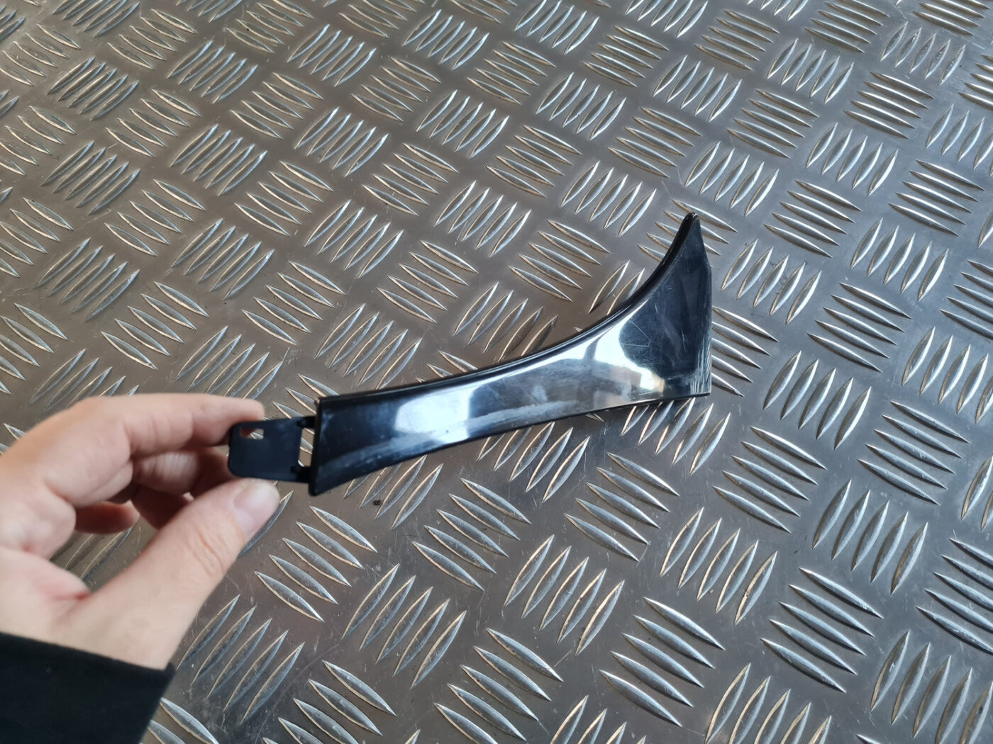 Mērinstrumentu paneļa dekoratīvā uzlika priekš OPEL INSIGNIA 2010