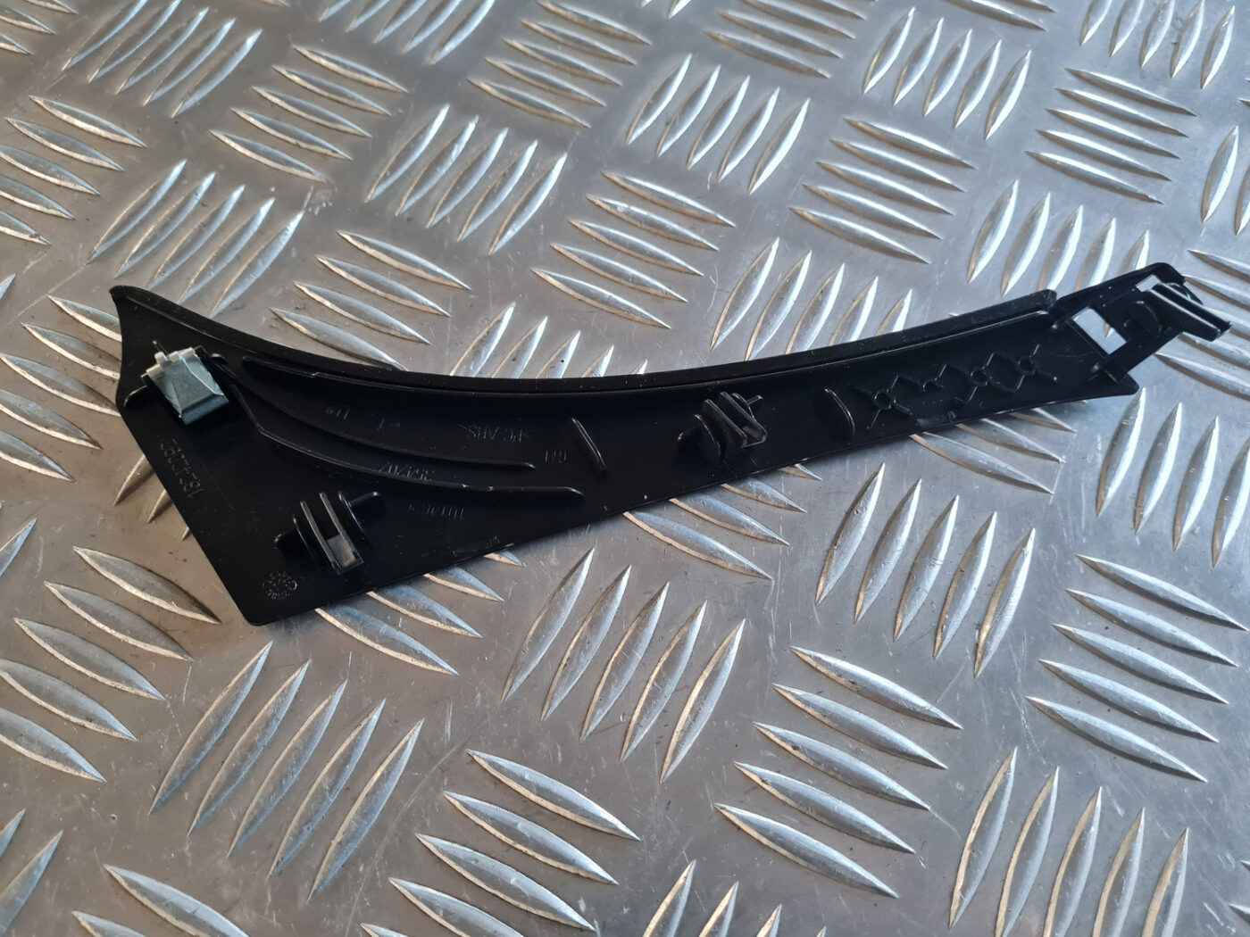 Mērinstrumentu paneļa dekoratīvā uzlika priekš OPEL INSIGNIA 2010