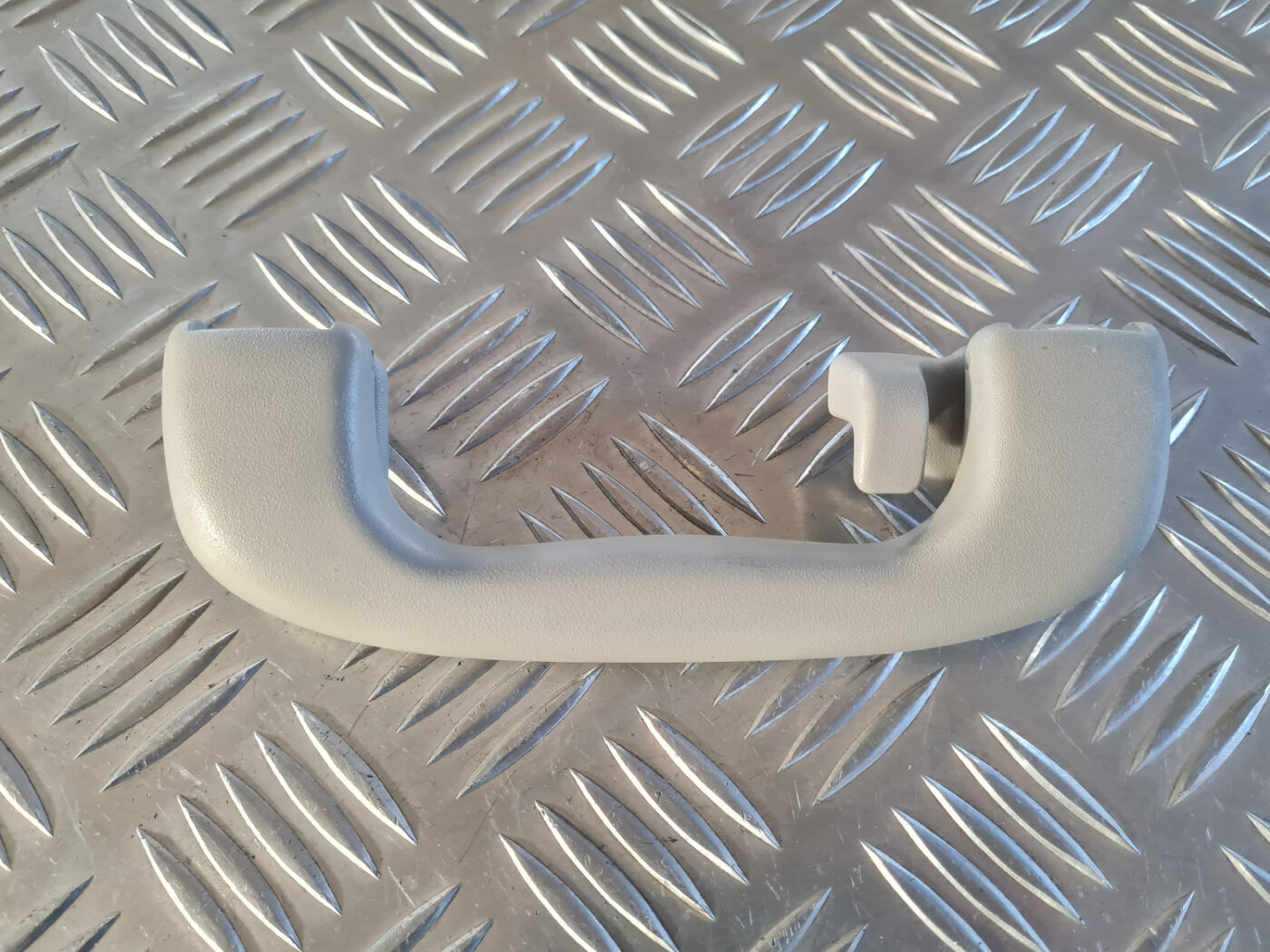 Salona rokturis griestos priekš OPEL INSIGNIA 2010 2 Salona rokturis griestos priekš OPEL INSIGNIA 2010