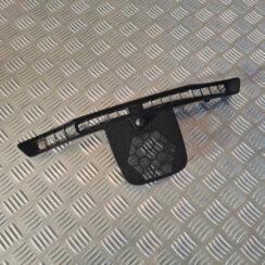 Mērinstrumentu paneļa skaļruņa apdare priekš OPEL INSIGNIA 2010