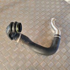 Interkulera caurule priekš OPEL INSIGNIA 2010