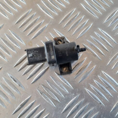 Izplūdes solenoīda vārsts priekš OPEL INSIGNIA 2010