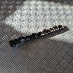 Aizmugurēja bufera kronšteins priekš OPEL INSIGNIA 2010