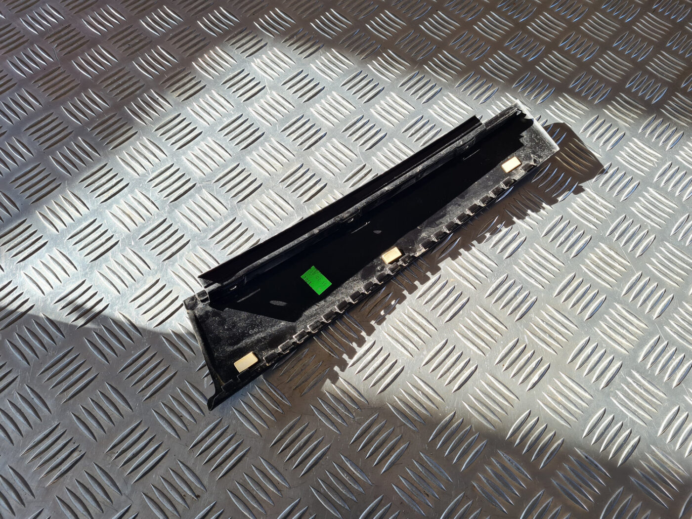 Durvju stikla moldings priekš OPEL INSIGNIA 2010 2 Durvju stikla moldings priekš OPEL INSIGNIA 2010