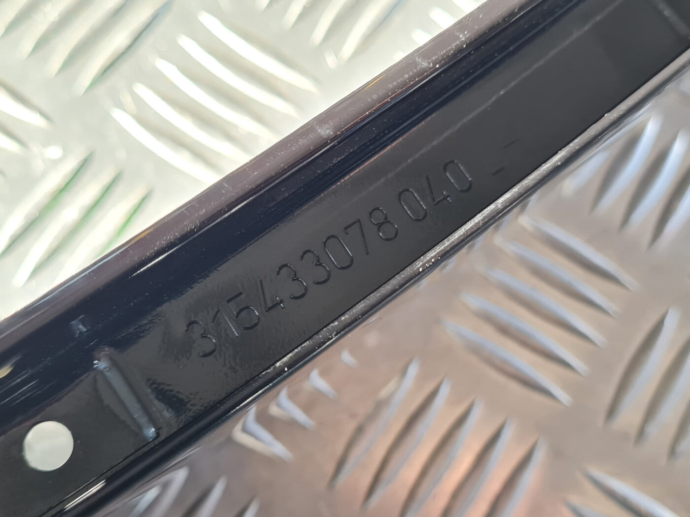 Durvju stikla moldings priekš OPEL INSIGNIA 2010 4 Durvju stikla moldings priekš OPEL INSIGNIA 2010