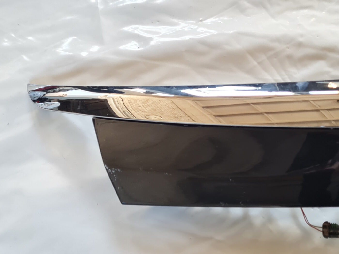 Numura zīmes gaismas uzlika komplektā priekš OPEL INSIGNIA 2010 2 Numura zīmes gaismas uzlika komplektā priekš OPEL INSIGNIA 2010