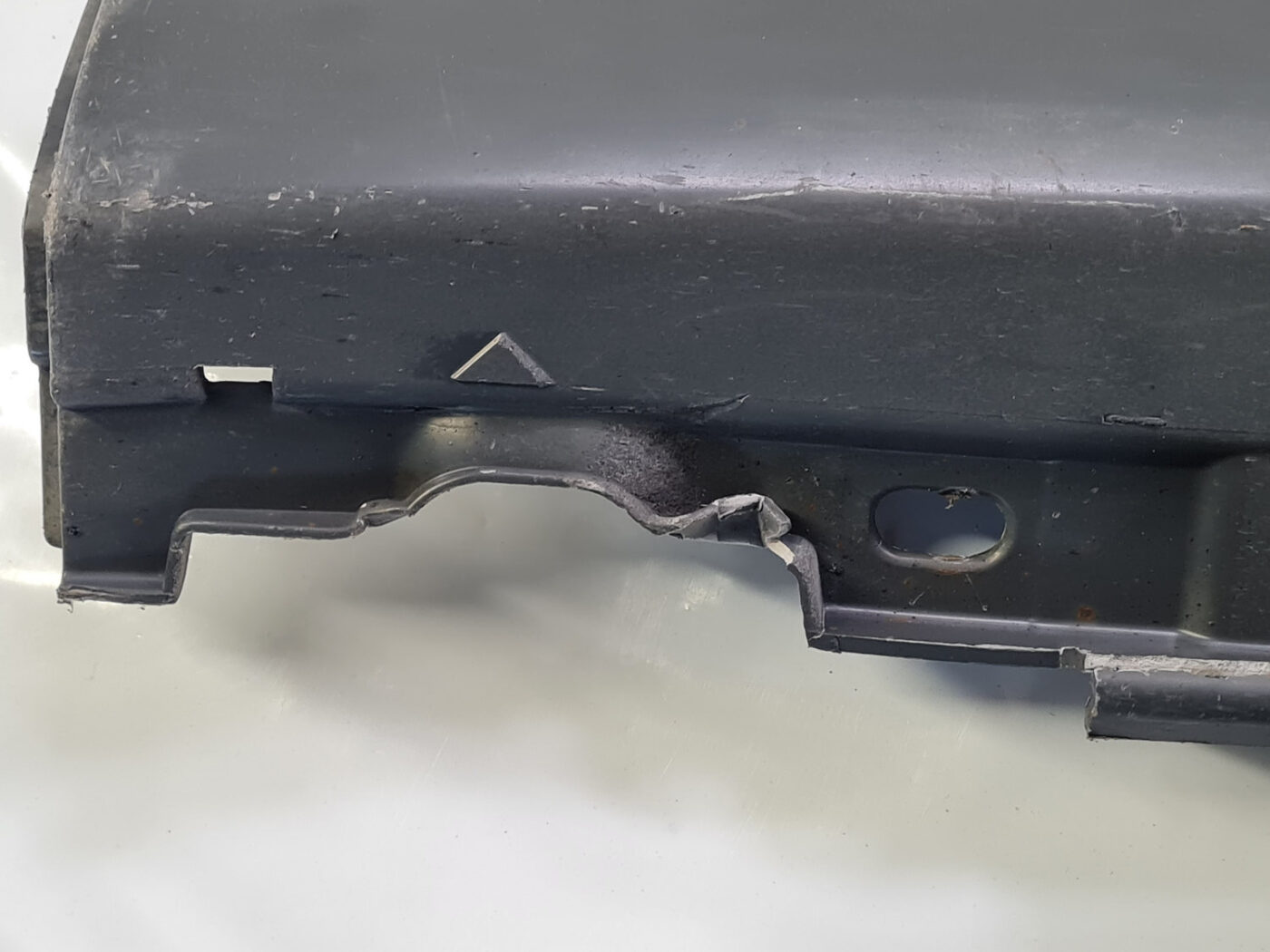 Ārēja sliekšņa laba uzlika priekš AUDI A4 2004 13 Ārēja sliekšņa laba uzlika priekš AUDI A4 2004