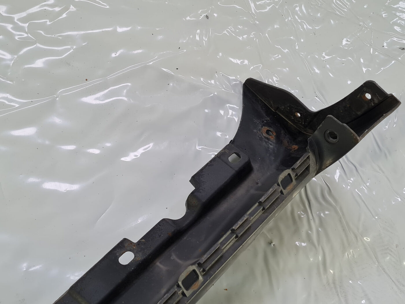 Ārēja sliekšņa laba uzlika priekš AUDI A4 2004 6 Ārēja sliekšņa laba uzlika priekš AUDI A4 2004