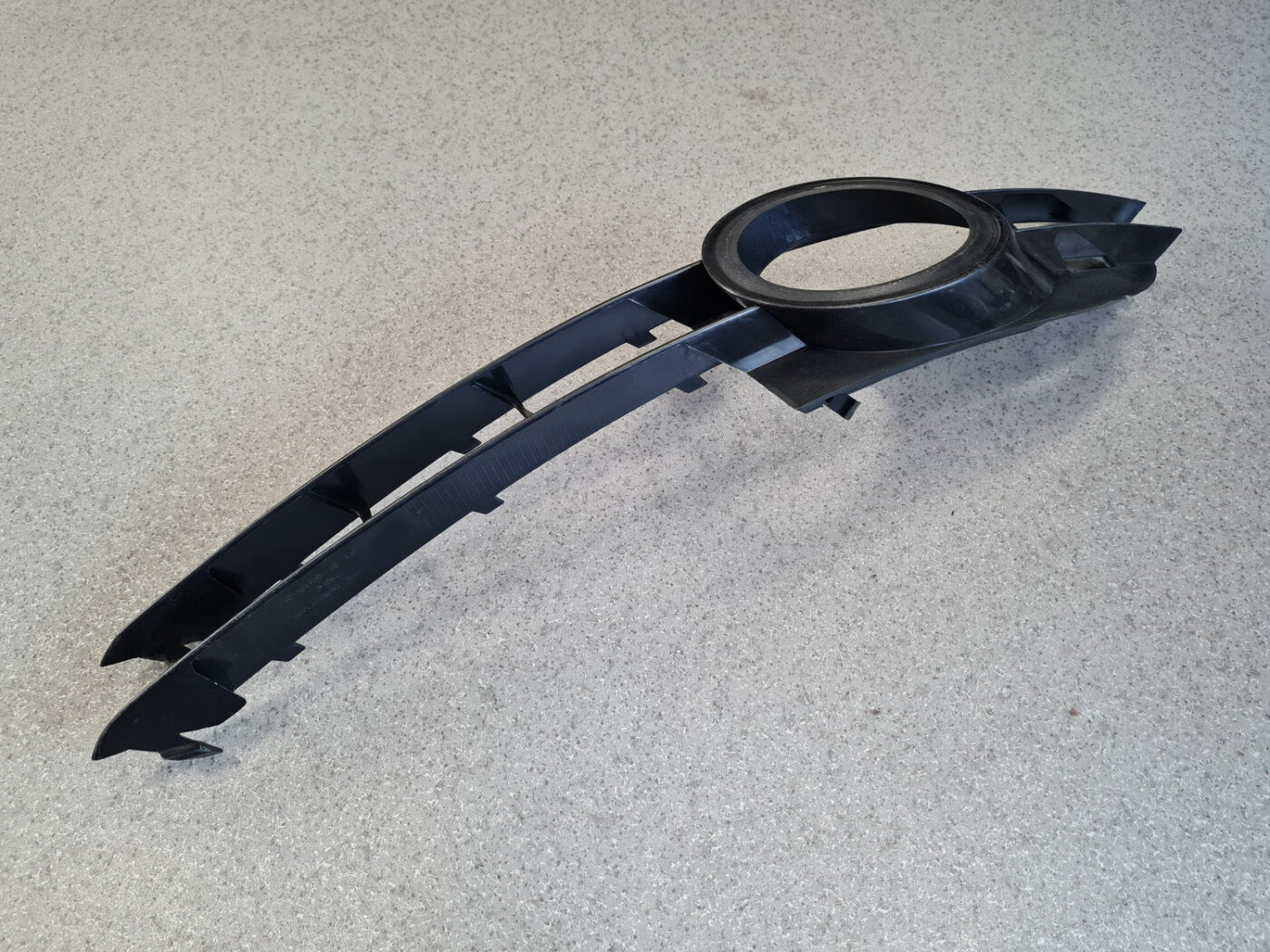 Miglas luktura reste, pa kreisi priekš AUDI A6 AVANT 2006 2 Miglas luktura reste, pa kreisi priekš AUDI A6 AVANT 2006