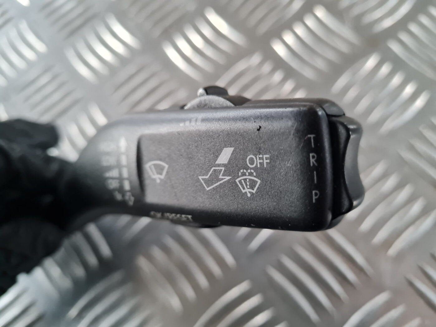 Stikla tīrītāja slēdzis priekš ŠKODA OCTAVIA 2007