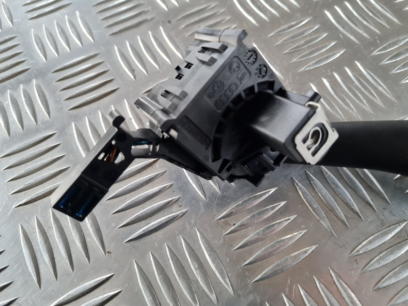 Stikla tīrītāja slēdzis priekš ŠKODA OCTAVIA 2007