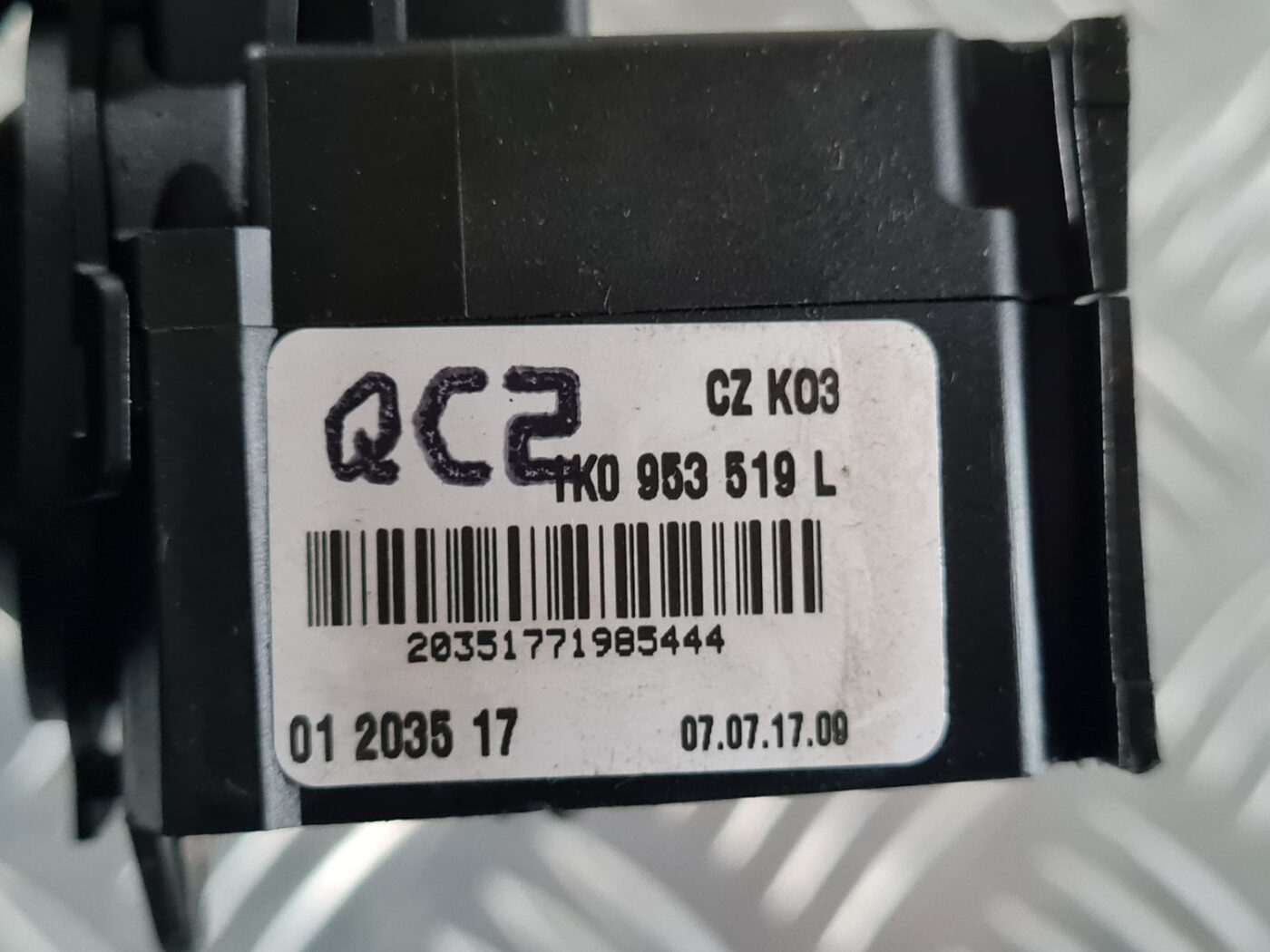 Stikla tīrītāja slēdzis priekš ŠKODA OCTAVIA 2007