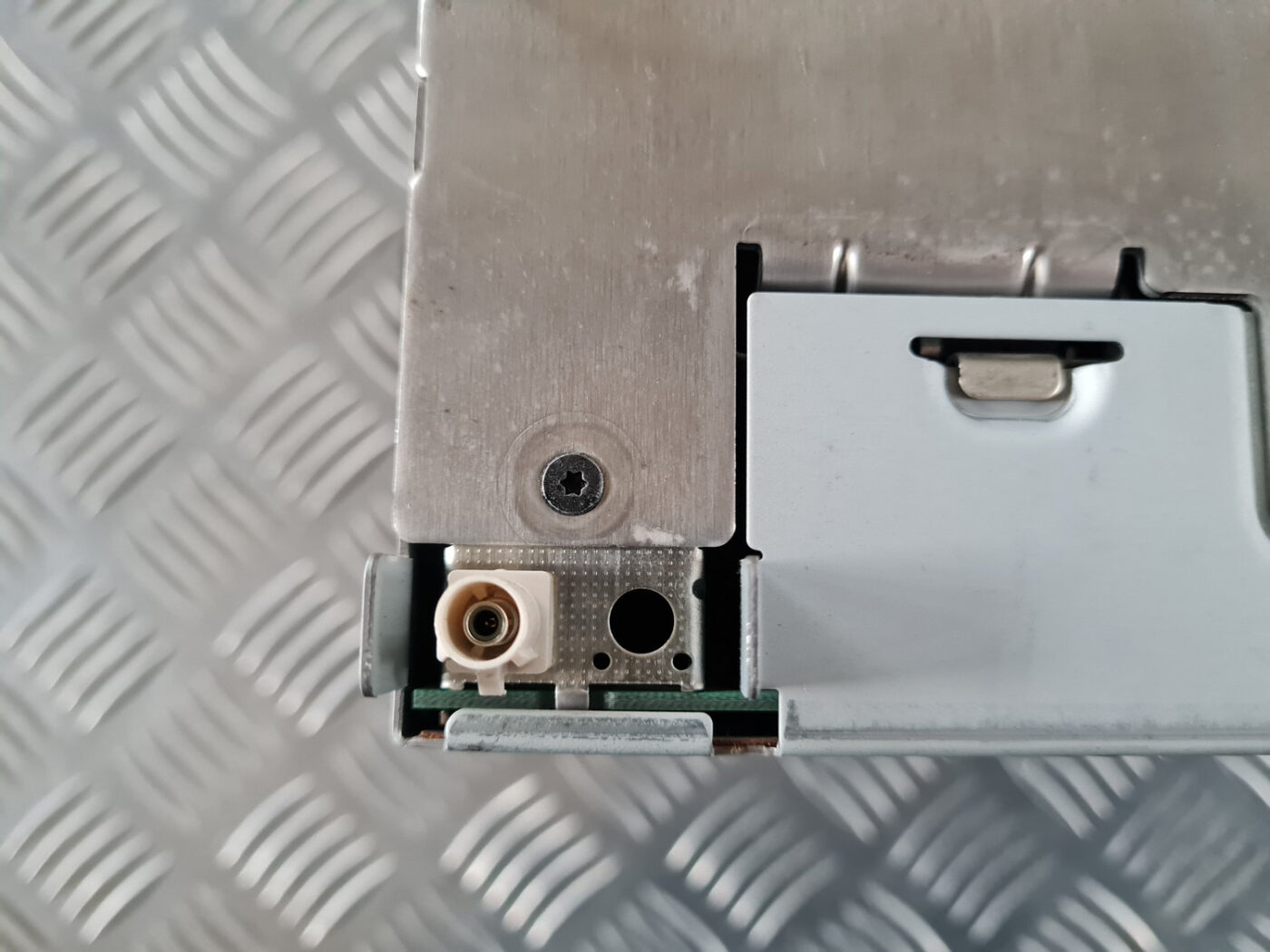 CD/DVD/Navigācijas bloks priekš ŠKODA OCTAVIA 2007 4 CD/DVD/Navigācijas bloks priekš ŠKODA OCTAVIA 2007