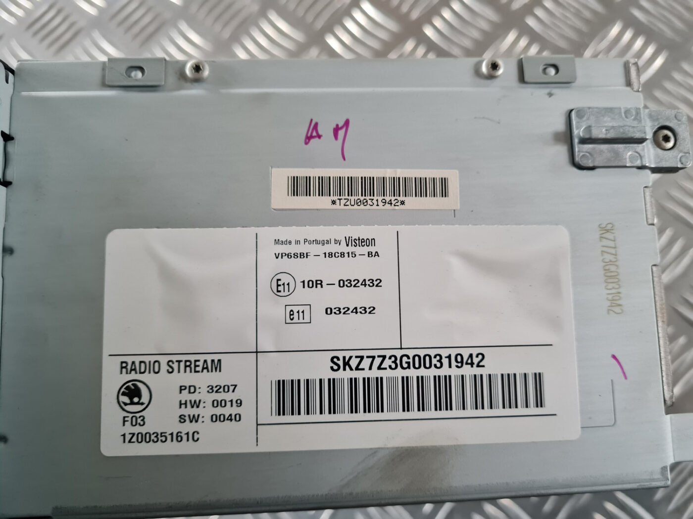 CD/DVD/Navigācijas bloks priekš ŠKODA OCTAVIA 2007 3 CD/DVD/Navigācijas bloks priekš ŠKODA OCTAVIA 2007