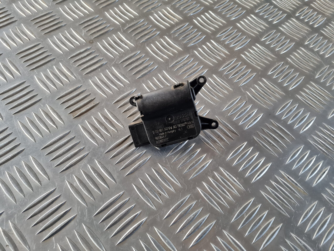 Apsildes sistēmas aktuators priekš ŠKODA OCTAVIA 2007