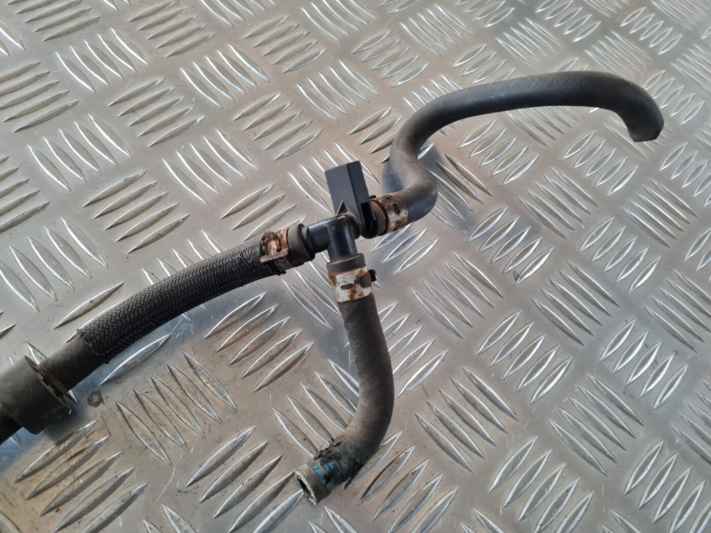 Gumijas šļūtene priekš ŠKODA OCTAVIA 2007 6 Gumijas šļūtene priekš ŠKODA OCTAVIA 2007