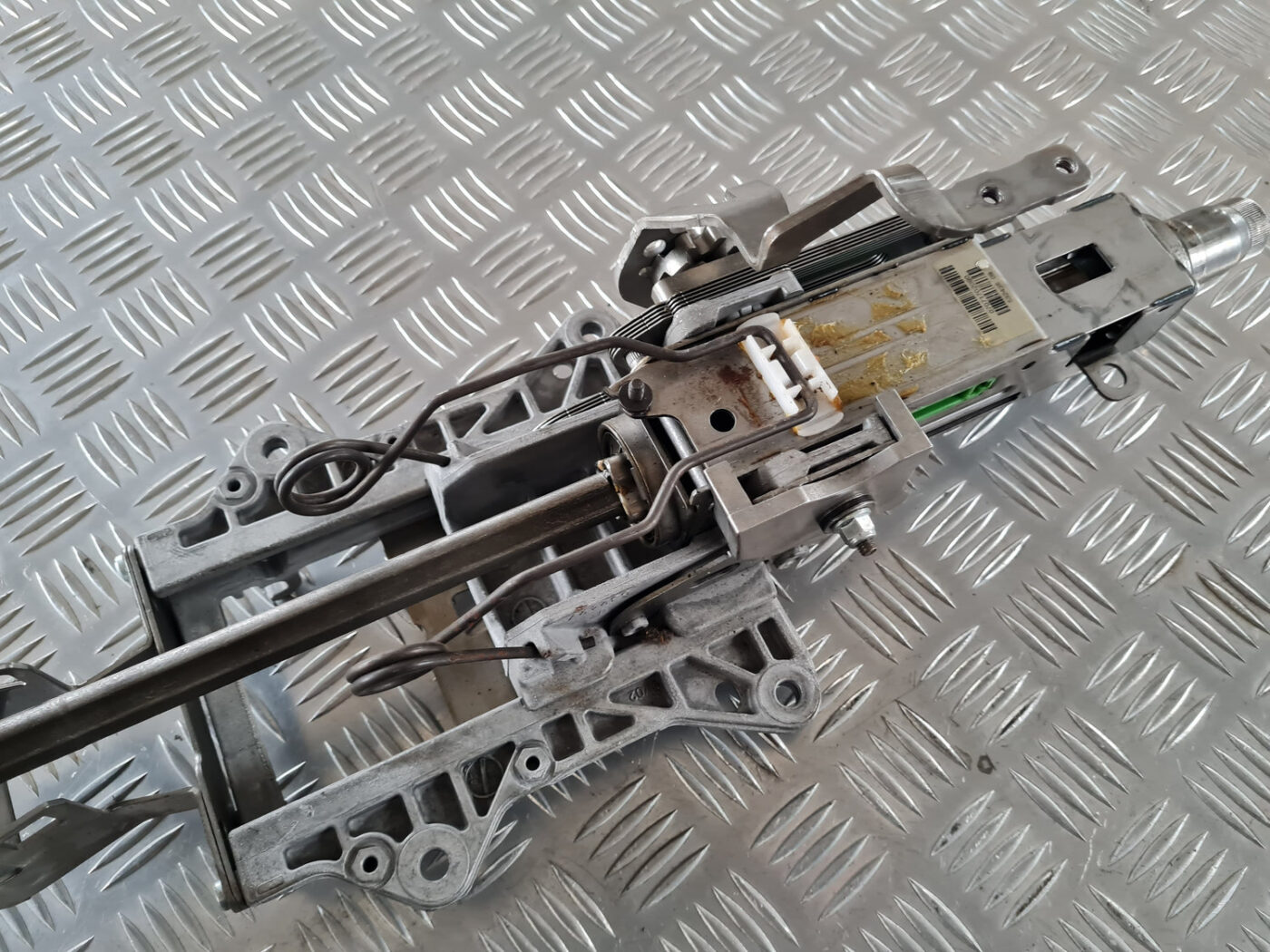 Stūres statne priekš ŠKODA OCTAVIA 2007