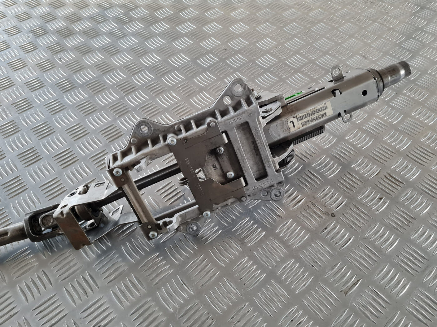 Stūres statne priekš ŠKODA OCTAVIA 2007