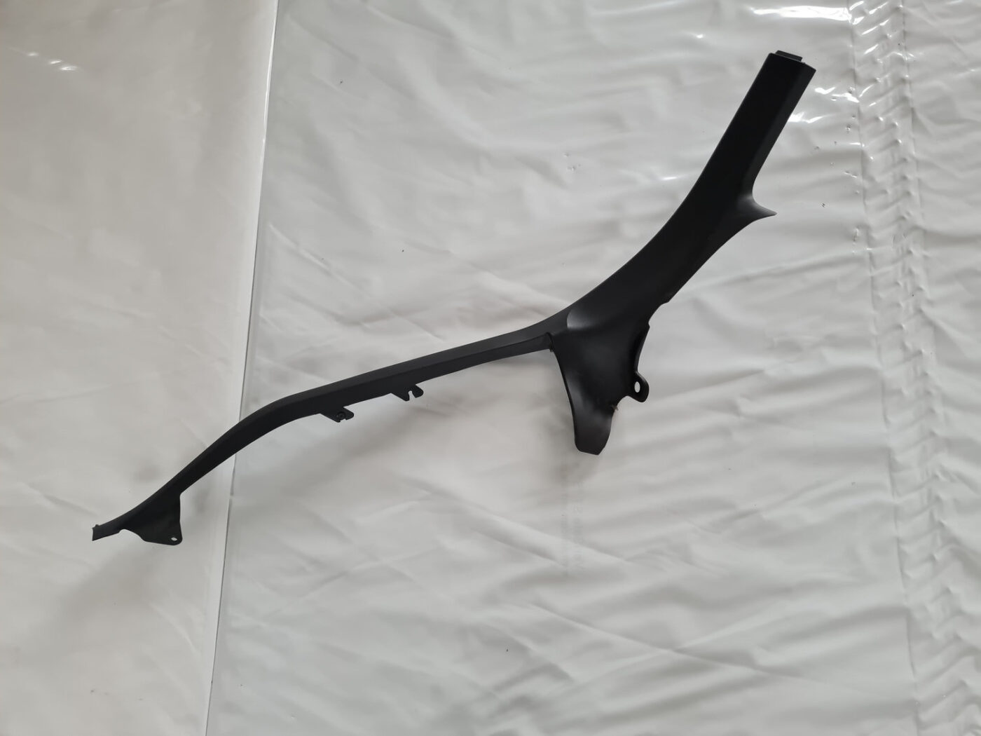 Sliekšņa aizmugurēja kreisa uzlika (salonā) priekš ŠKODA OCTAVIA 2007 2 Sliekšņa aizmugurēja kreisa uzlika (salonā) priekš ŠKODA OCTAVIA 2007