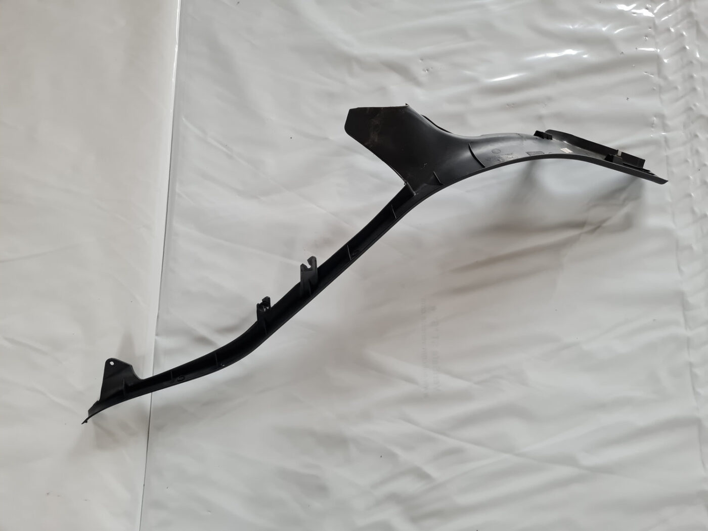 Sliekšņa aizmugurēja kreisa uzlika (salonā) priekš ŠKODA OCTAVIA 2007 4 Sliekšņa aizmugurēja kreisa uzlika (salonā) priekš ŠKODA OCTAVIA 2007