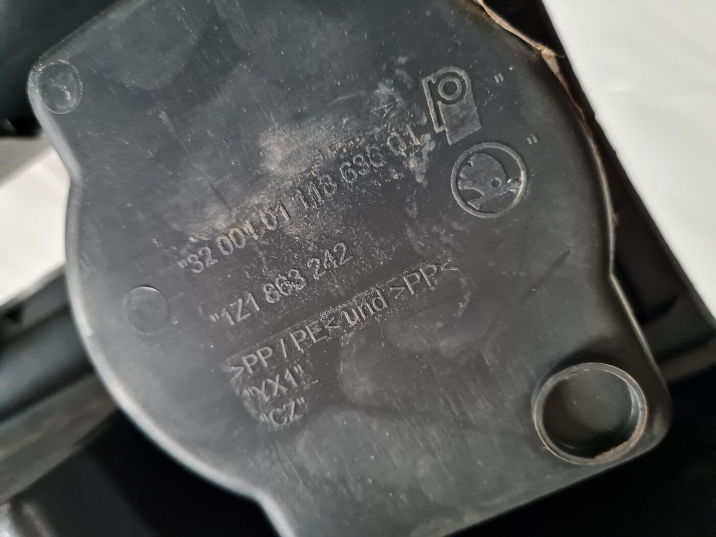 Centrālās konsoles apdares lielākā daļa priekš ŠKODA OCTAVIA 2007