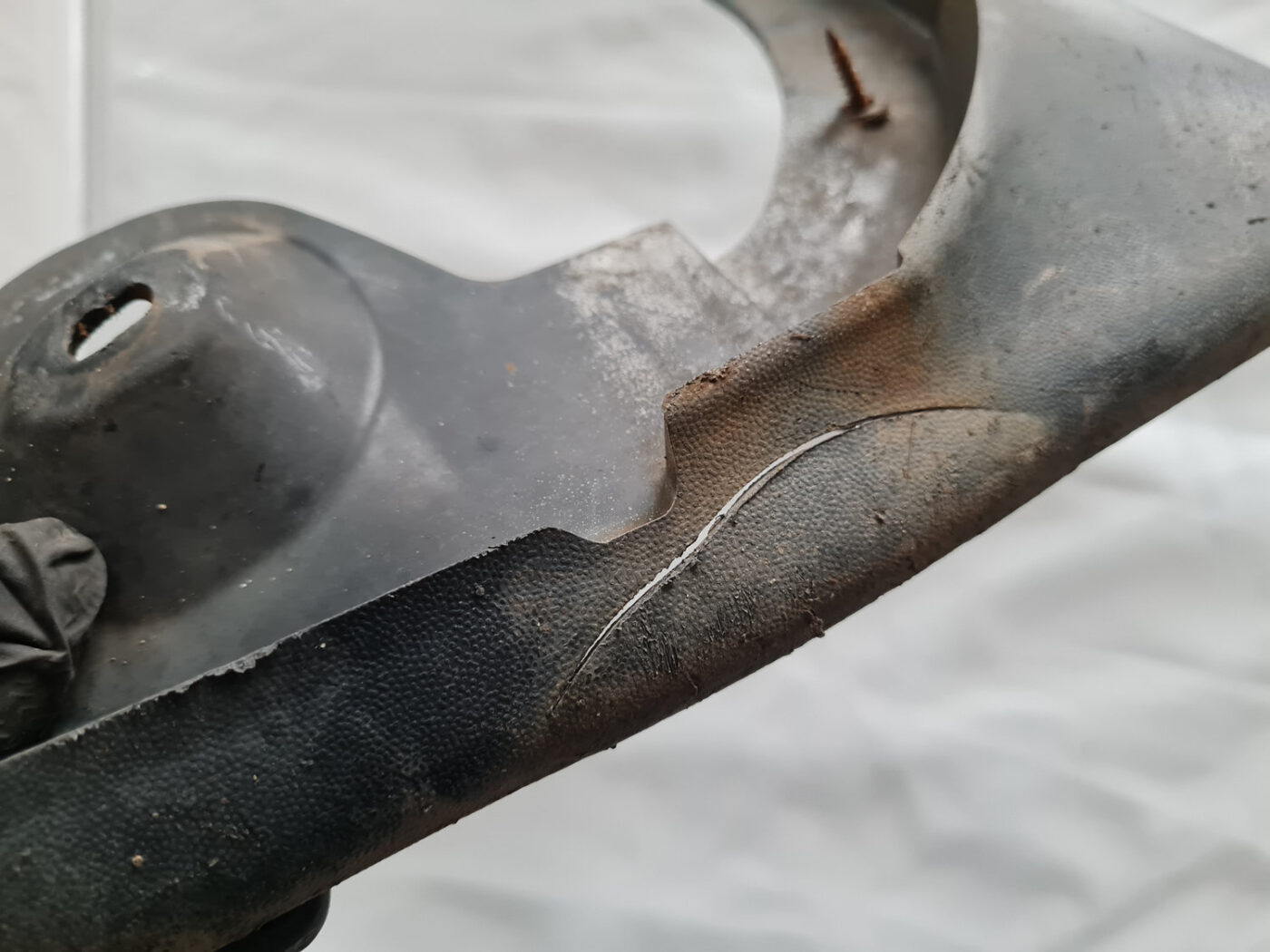 Priekšējais labais dubļu aizsargs priekš ŠKODA OCTAVIA 2007 4 Priekšējais labais dubļu aizsargs priekš ŠKODA OCTAVIA 2007