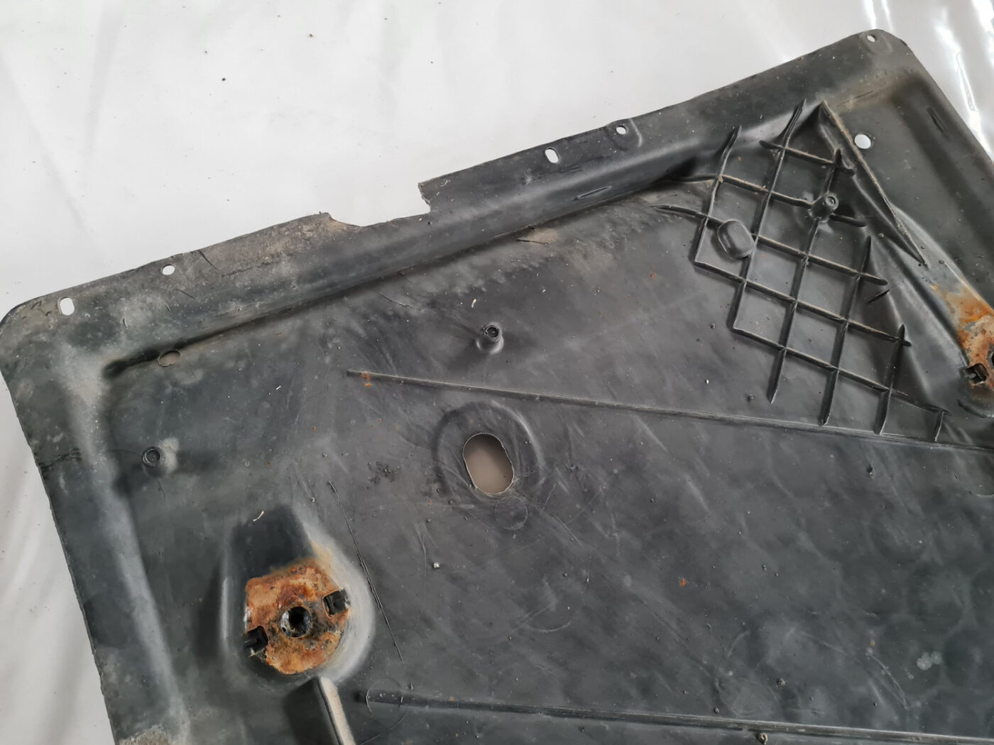 Virsbūves apakšējais aizsargs priekš ŠKODA OCTAVIA 2007