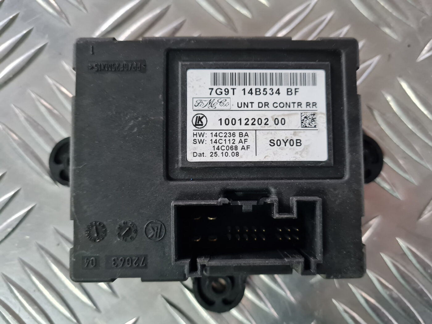 Aizmugurējo labo durvju vadības bloks priekš VOLVO XC 60 2009 2 Aizmugurējo labo durvju vadības bloks priekš VOLVO XC 60 2009