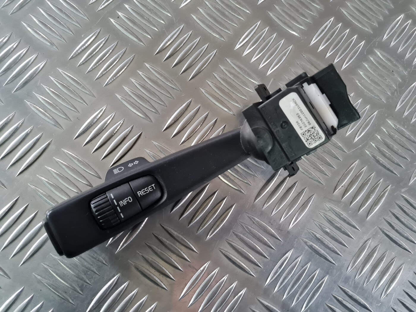 Pagrieziena rādītāju slēdzis priekš VOLVO XC 60 2009